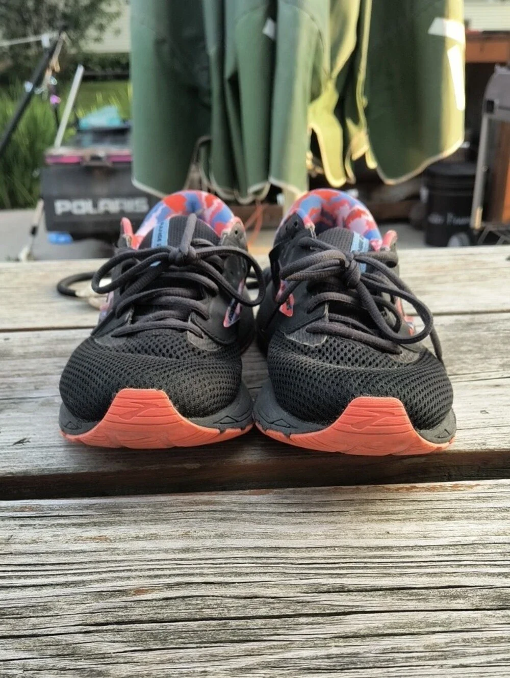 Brooks Range 2 Running Shoes with Coral and Light Blue Accents Women's Size 11
